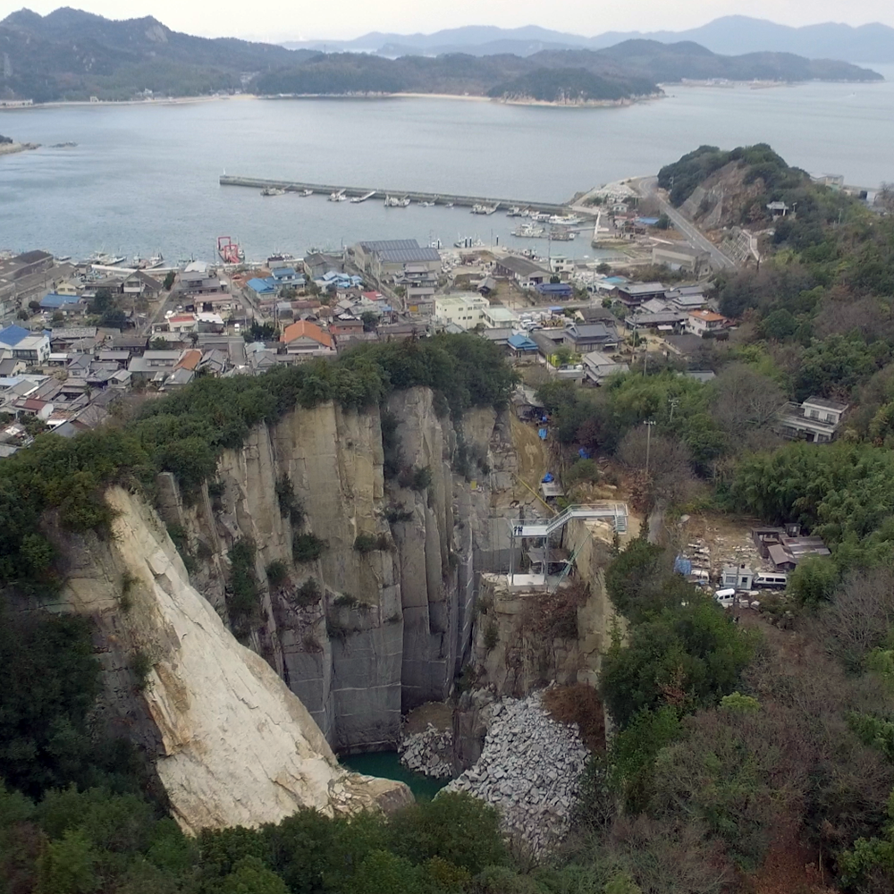 冷凍殻付き牡蠣 喜多嬉かき（加熱用） 12粒入り 島の幸々 | よろずを