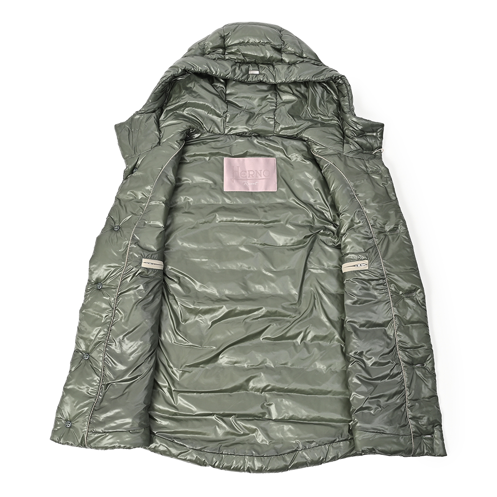 RESORTウォーターレペレントウルトラライトナイロンフーディーダウン