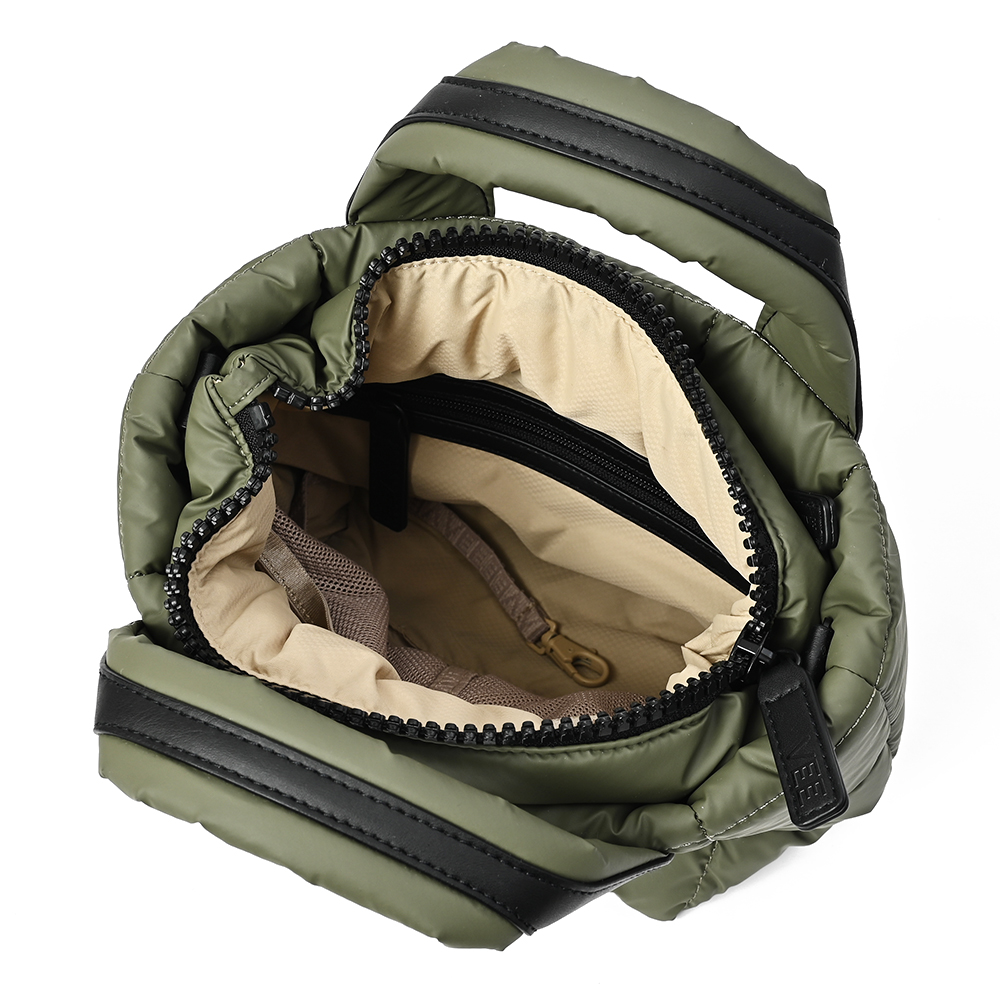 ショルダー付ナイロンバッグ カーキ トラディショナルスタンダード